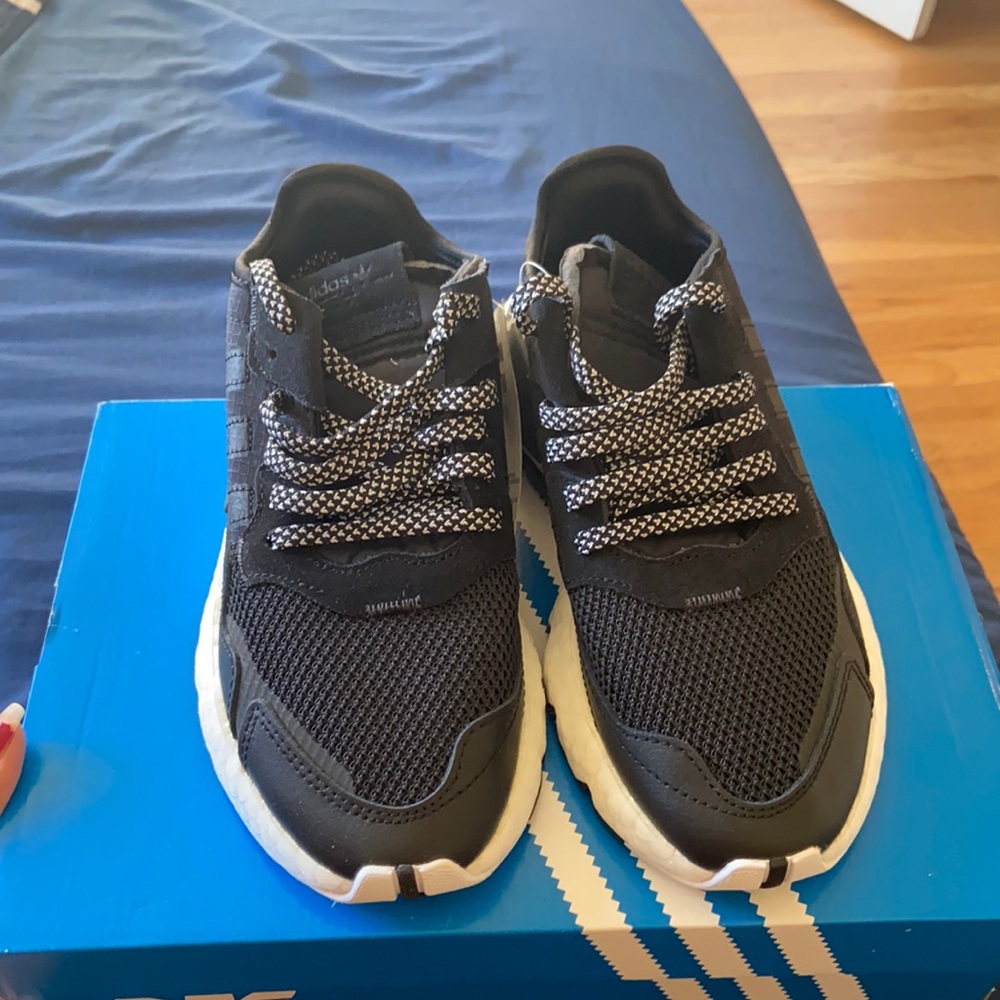 Brand new adidas nite jogger never worn with tags and box size 4 black and white